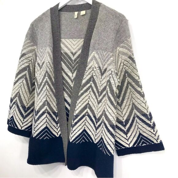 Anthropologie Moth Gray White Chevron Knit Open Front Cardigan Sweater - Picture 5 of 15